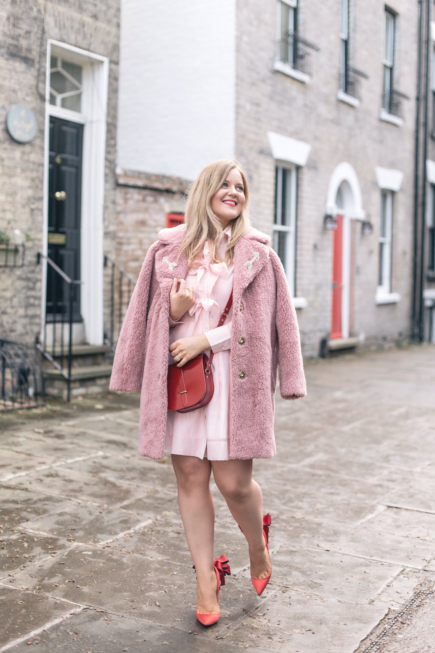 a-girl-a-style-_-topshop-pink-fur-coat